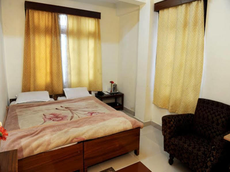 Tashi Thendup Hotel กังต็อก ภายนอก รูปภาพ